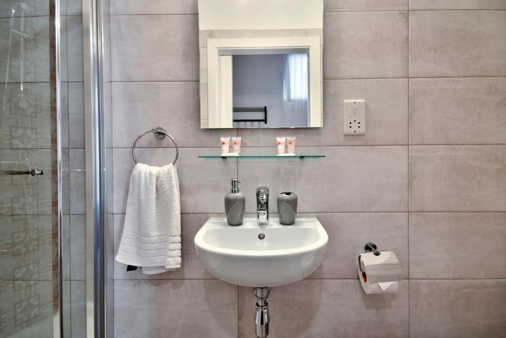 Vallettastay Old Lodge Apartment 2 Екстериор снимка